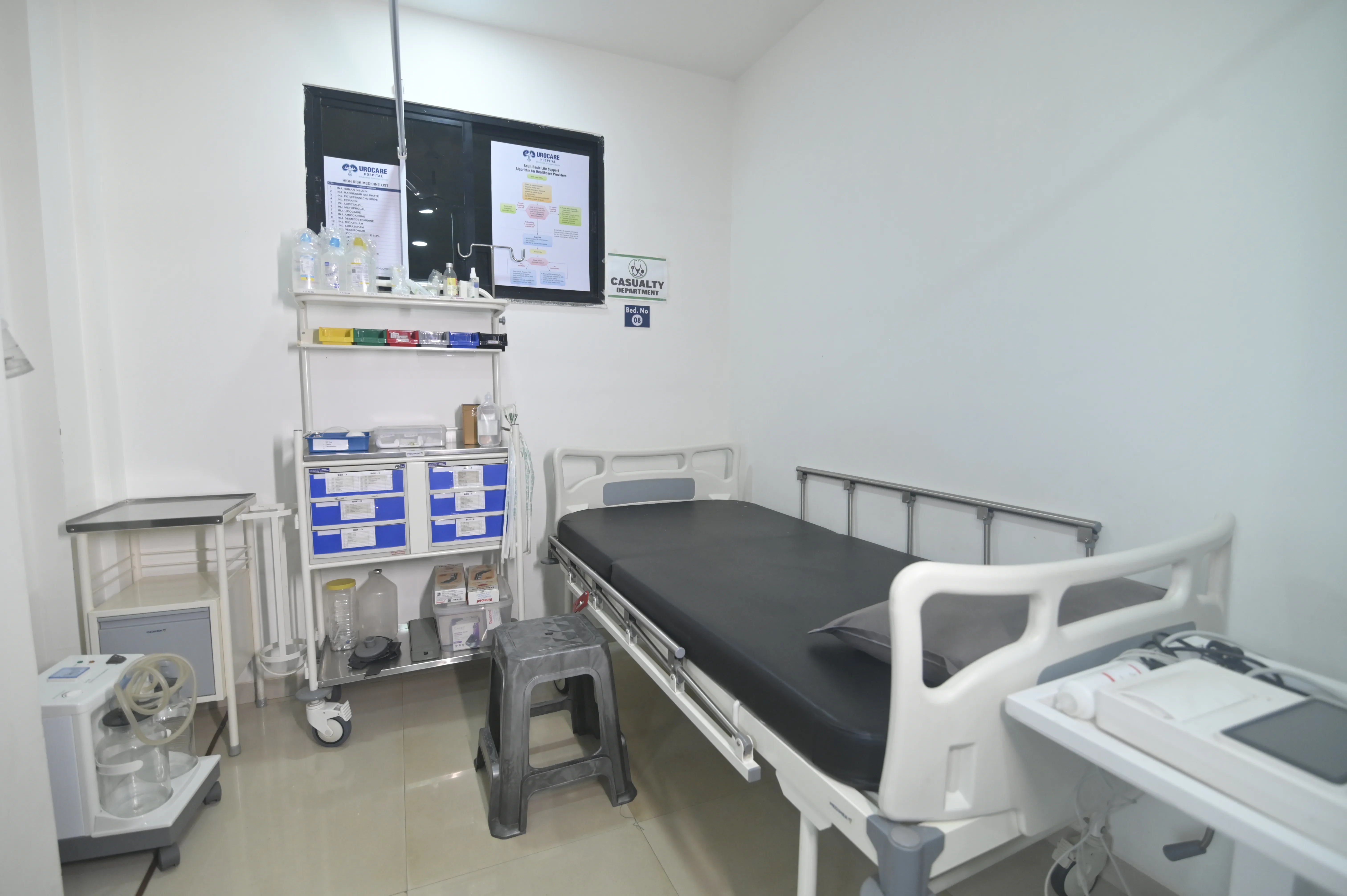 Casualty and emergency care unit